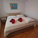 One-bedroom In I