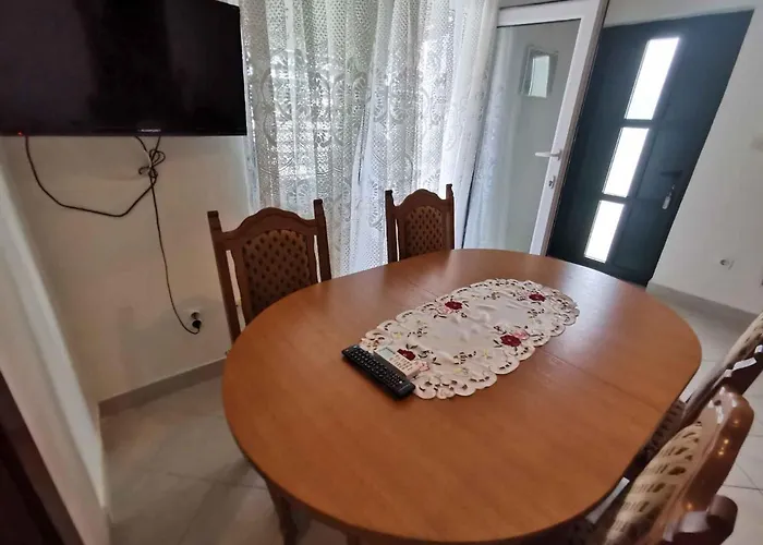One-bedroom In I Lejlighed Vinišće