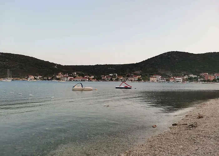 One-bedroom In I Lejlighed Vinišće