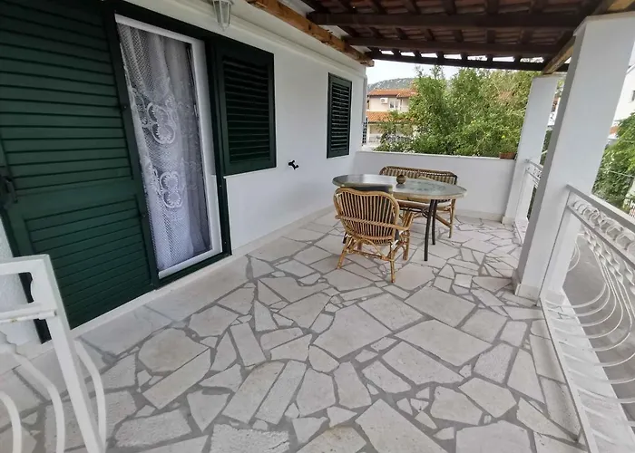 Lejlighed One-bedroom In I Vinišće